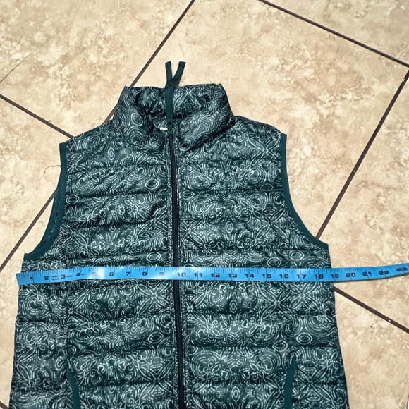 Velvet by Graham & Spencer Vest Green - Picture 3 of 6